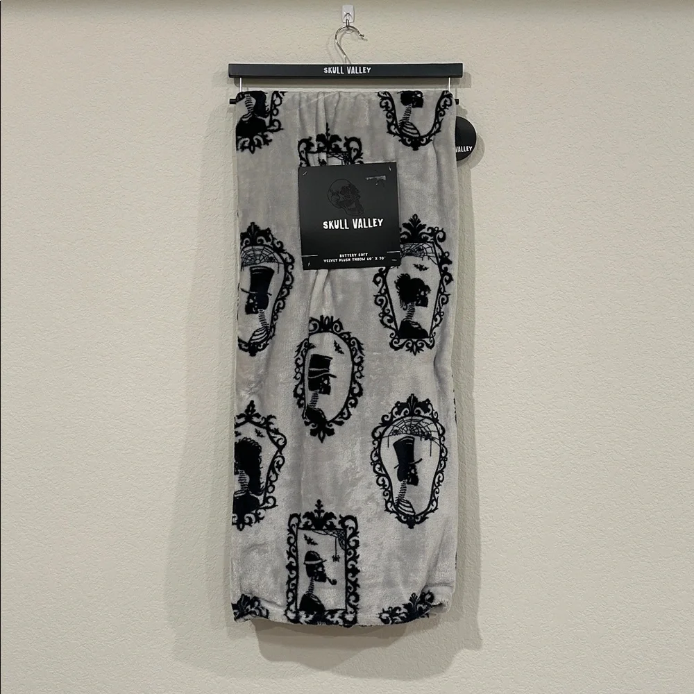 Skull Valley Halloween Velvet Throw Blanket